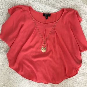 BCX flows top with necklace